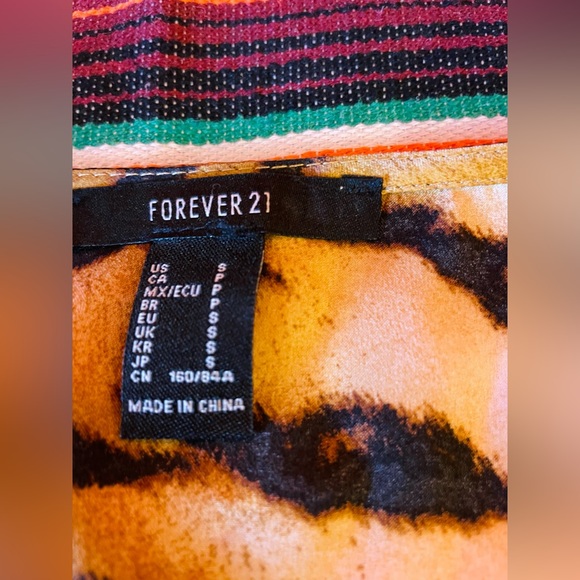 Forever 21 Plunge Tiger Print Blouse, Size Small - Picture 7 of 11